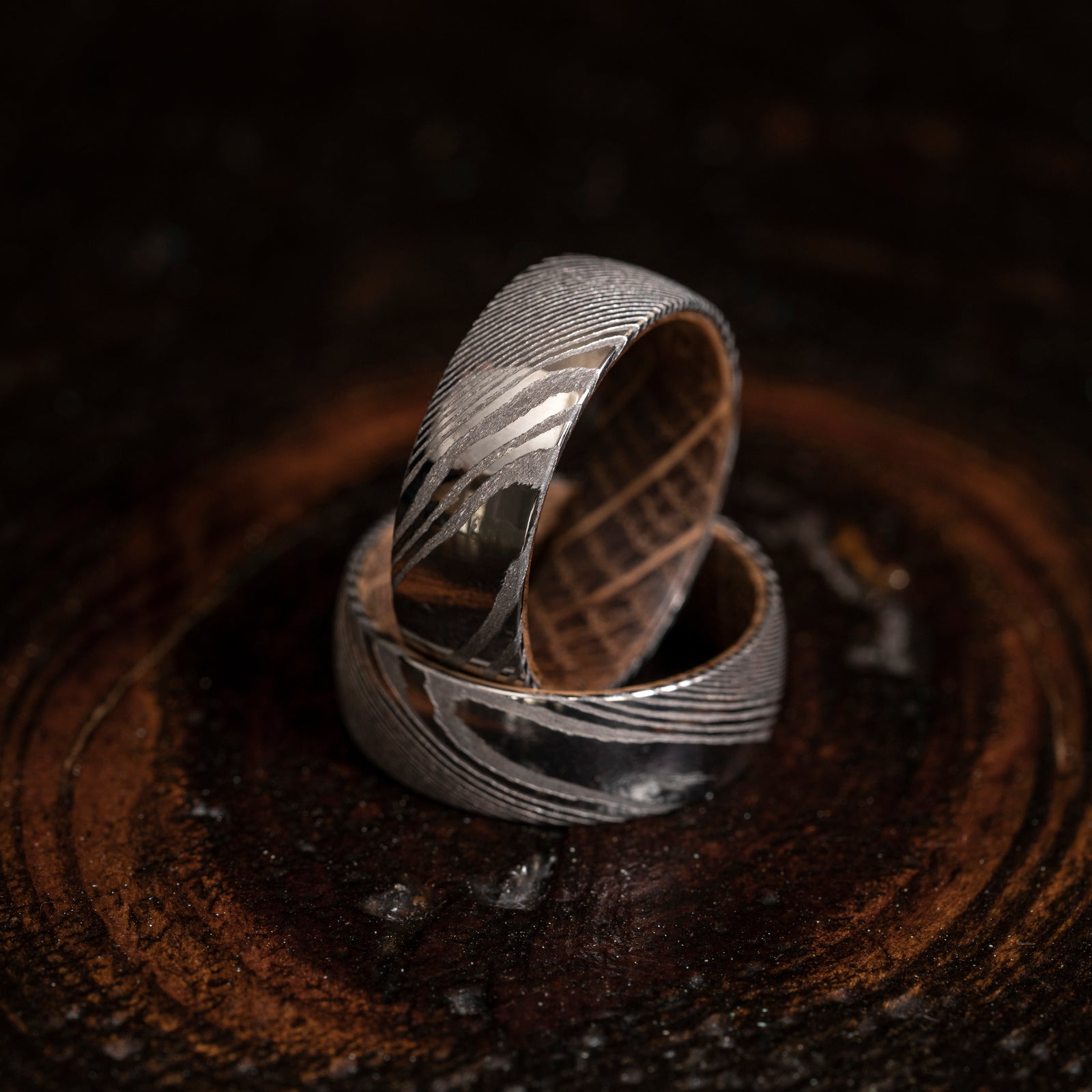 "Poseidon" Polished Damascus Steel Whisky Barrel Wood Inlay Ring