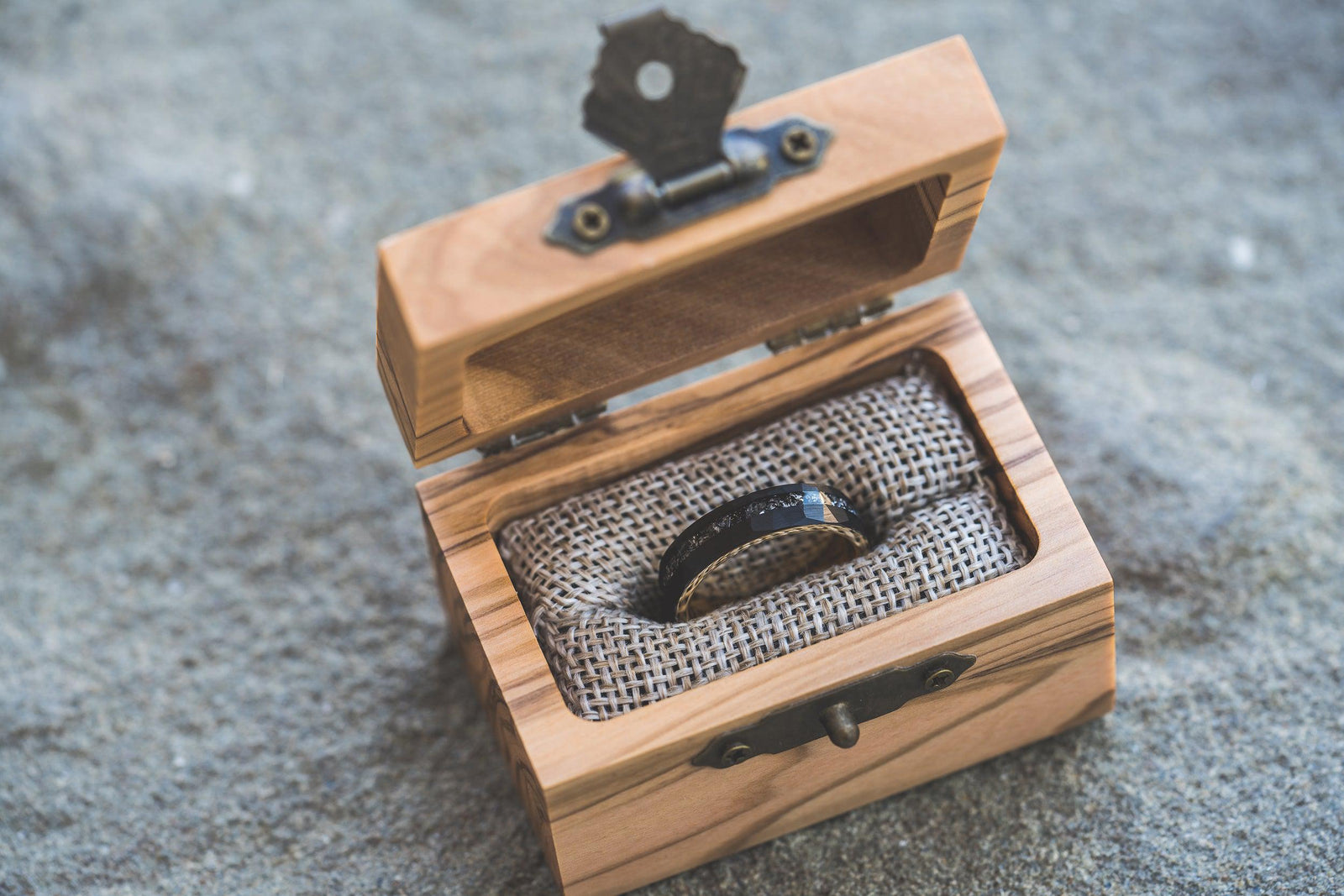 "Zeus" Hammered Tungsten Carbide Ring- Womens Black/Yellow w/ Meteorite- 5mm