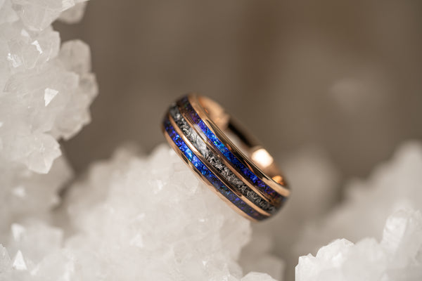 Nebulaandmeteoriteweddingrings