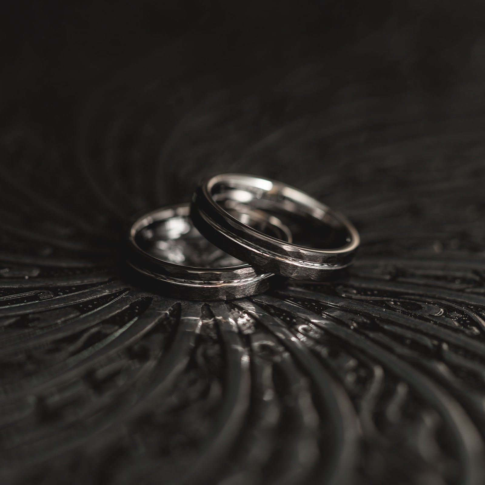 "Hex Forge" Hammered Tungsten Carbide- 4mm Womens- Black x Silver